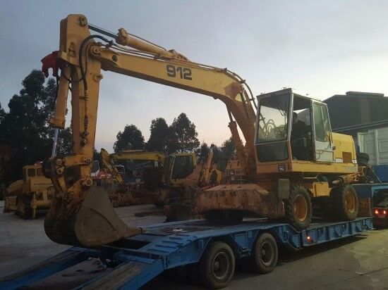 Pelle Sur Pneus Liebherr A 912 Litronic D Occasion 1997 En Vente ID