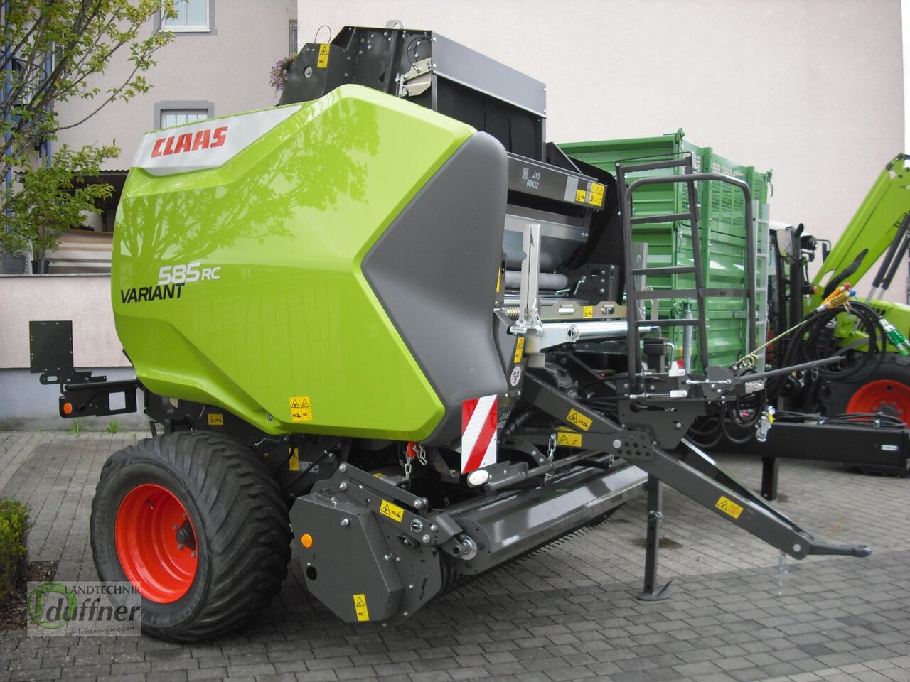 Presse à balles rondes CLAAS Variant 585 RC Pro neuf à vendre 2023