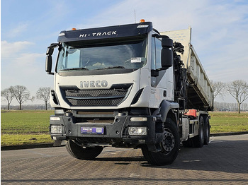 Camion benne Iveco AT260T45 TRAKKER HIAB XS144