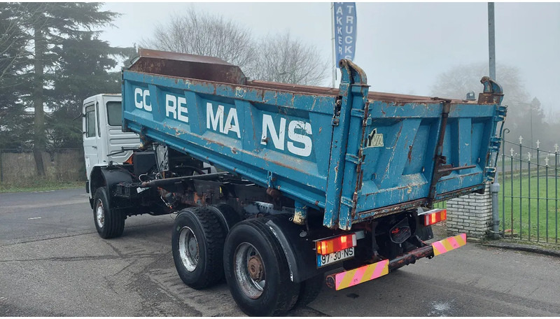 Camion benne MAN 26.331 6x6 Kipper Steel