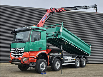 Camion benne Mercedes-Benz AROCS 4145 8X6 TIPPER + HMF CRANE