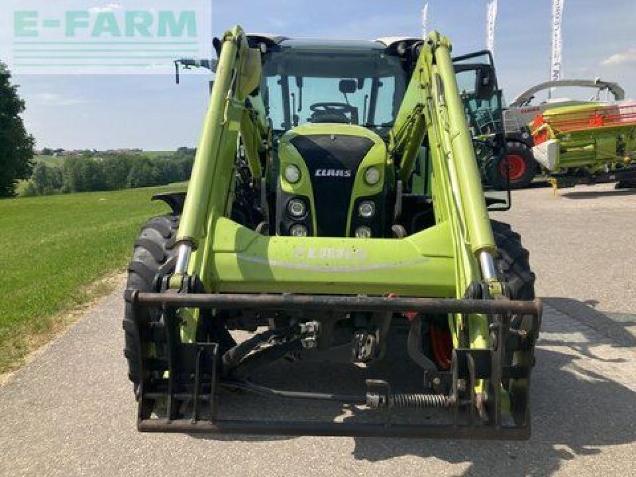 Tracteur agricole CLAAS arion 450 cis panoramic CIS