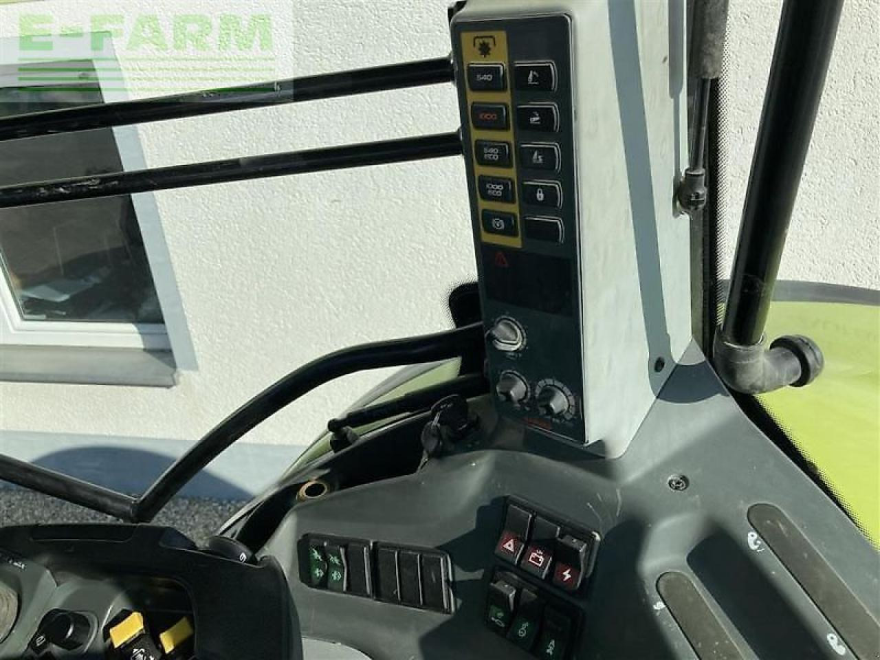 Tracteur agricole CLAAS arion 650 cmatic cebis CMATIC CEBIS