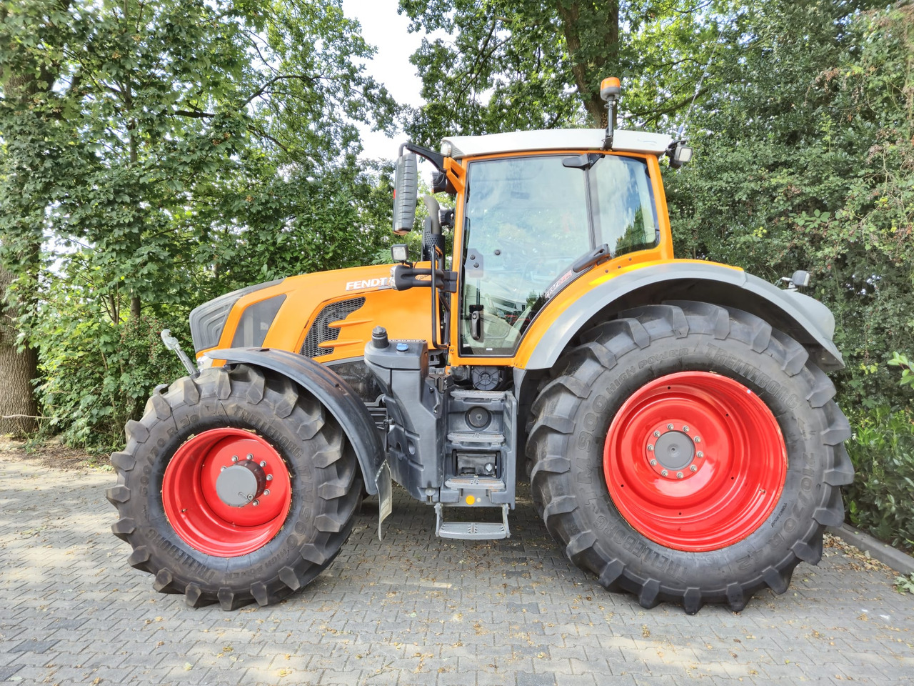 Tracteur agricole Fendt 828 Vario S4 ProfiPlus