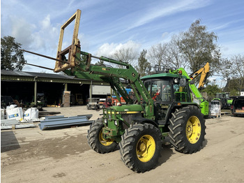 Tracteur agricole John Deere 2850