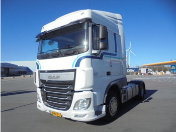 Tracteur routier DAF XF 440