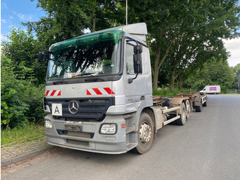 Camion ampliroll MERCEDES-BENZ