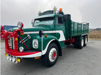 Camion plateau SCANIA