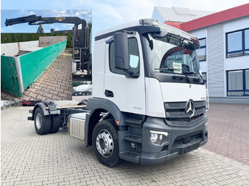 Camion grue MERCEDES-BENZ Actros 1840