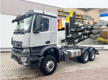 Camion ampliroll MERCEDES-BENZ Arocs