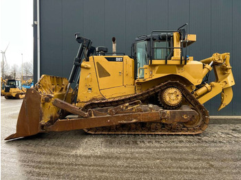 Bulldozer CATERPILLAR D8T