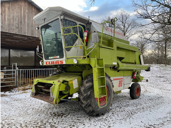 Moissonneuse-batteuse CLAAS Dominator 86