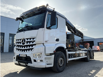 Camion grue MERCEDES-BENZ Arocs