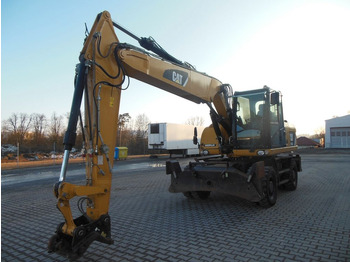 Pelle sur pneus CATERPILLAR M316D