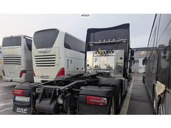 Tracteur routier DAF XF 530