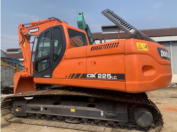 DOOSAN DX225LC en leasing occasion DOOSAN DX225LC