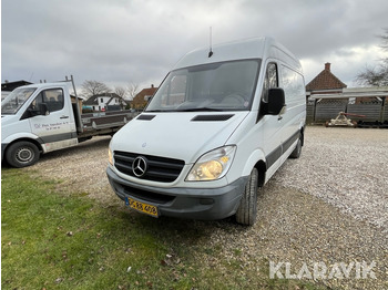 Véhicule utilitaire MERCEDES-BENZ Sprinter 319