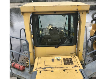 Chargeuse sur pneus KOMATSU WA500