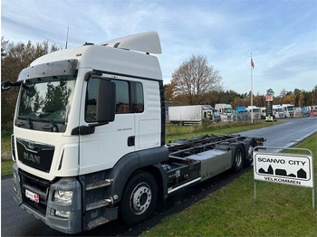 Camion porte-conteneur/ Caisse mobile MAN TGS 26.440