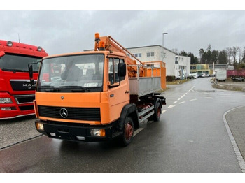 Camion avec nacelle MERCEDES-BENZ