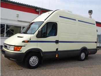 Fourgon aménagé Iveco Daily 35S13 Sonder LKW mit Kamera Mast TV Büro