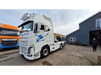 Tracteur routier VOLVO FH16 750