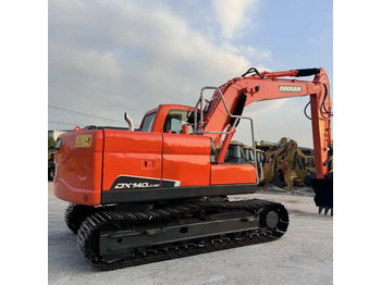 Pelle sur chenille DOOSAN DX140