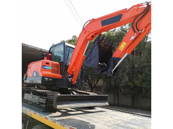 Pelle sur chenille DOOSAN DX225