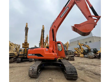 Pelle sur chenille used original Korea Doosan 20 ton excavator with cheap price and  good condition DOOSAN Dx220LC-9e