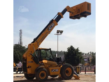 Chariot télescopique JCB