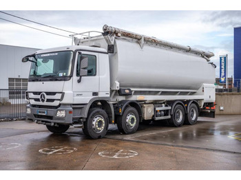 Camion citerne MERCEDES-BENZ Actros 3241