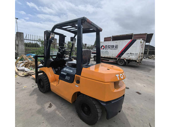 Chariot élévateur diesel Orignal Japanese 3 Ton FD30 Used toyota Forklift diesel 3ton FD30 Forklift Truck Cheap Sale