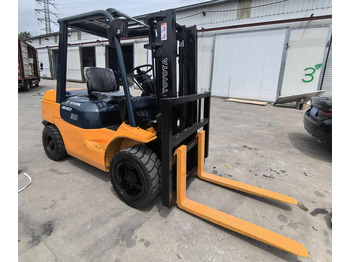 Chariot élévateur diesel Orignal Japanese 3 Ton FD30 Used toyota Forklift diesel 3ton FD30 Forklift Truck Cheap Sale