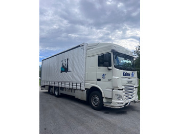 Camion porte-voitures DAF XF 106