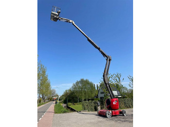 Nacelle articulée MANITOU