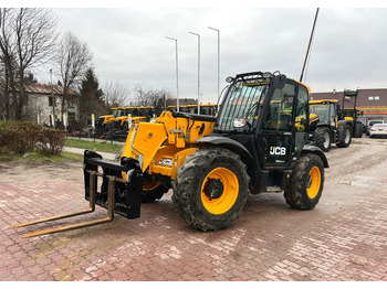 Chariot télescopique JCB