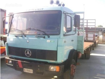 Camion plateau MERCEDES-BENZ