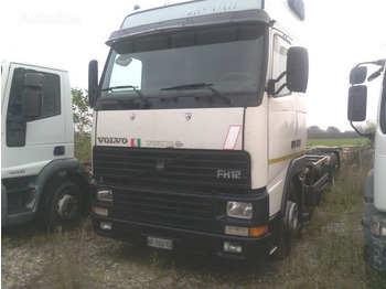 Camion porte-conteneur/ Caisse mobile VOLVO FH12 420