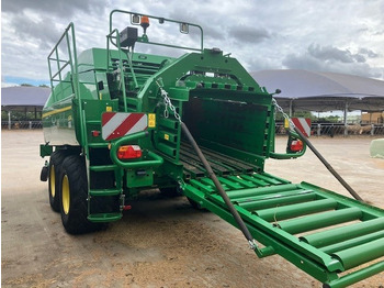 Presse à balles cubiques neuf John Deere L634