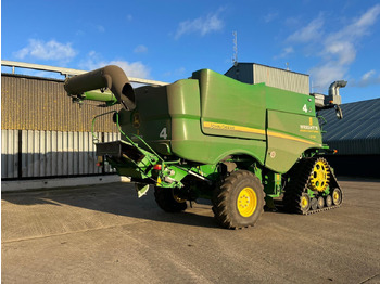 Moissonneuse-batteuse John Deere S790