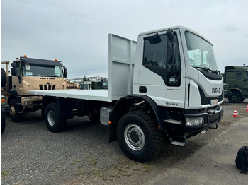 Camion plateau IVECO