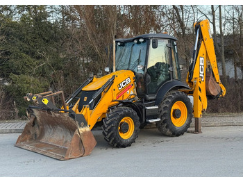 Tractopelle JCB 3CX