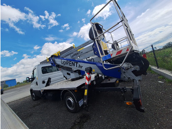 Camion avec nacelle IVECO Daily