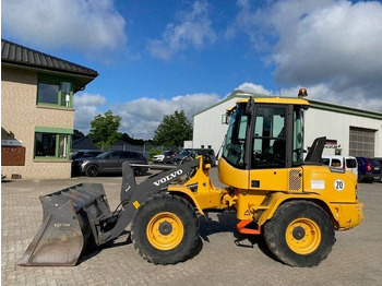 Chargeuse sur pneus Volvo L 35 G MIETE / RENTAL Motor überholt (12001112)