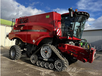 Moissonneuse-batteuse CASE IH