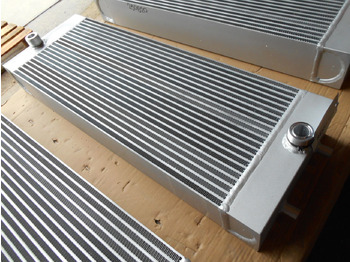 Radiateur d'huile CASE