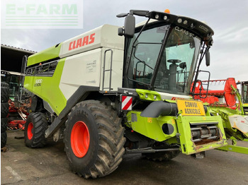 Moissonneuse-batteuse CLAAS Lexion