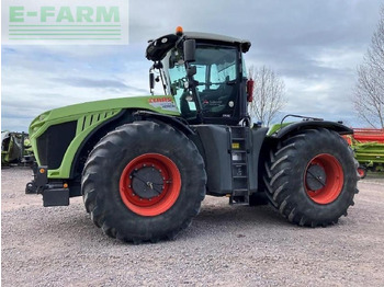 Tracteur agricole CLAAS Xerion 4000