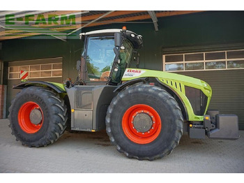 Tracteur agricole CLAAS Xerion 4000