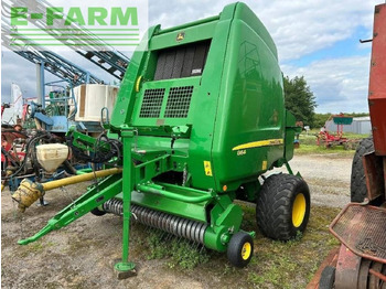 Presse à balles cubiques JOHN DEERE